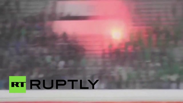 Des milliers de supporters se battent pendant un match de football à Casablanca !
