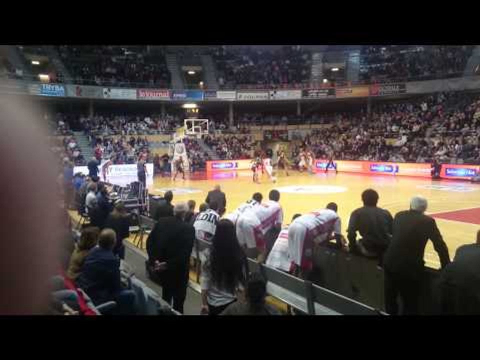 Buzzer beater ! Jason Rich