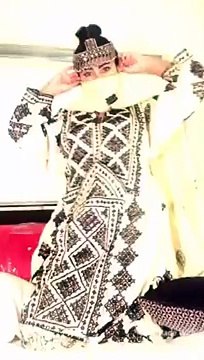 Qandeel Baloch Dancing in Balochi Clothes as a Gift for Indians