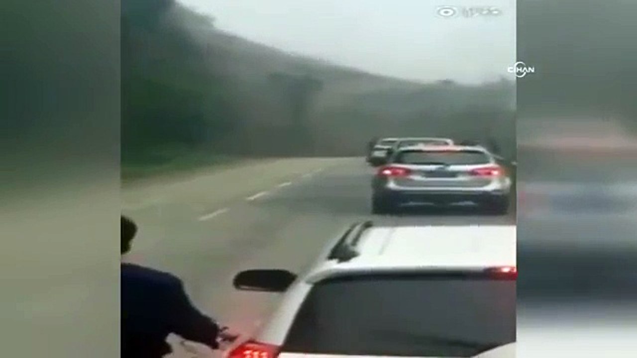 Heyelan dehşeti kamerada