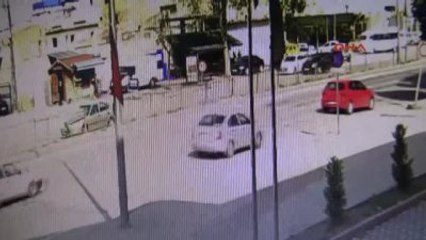 Adana Üst Geçit Altından Ölüme Koştu