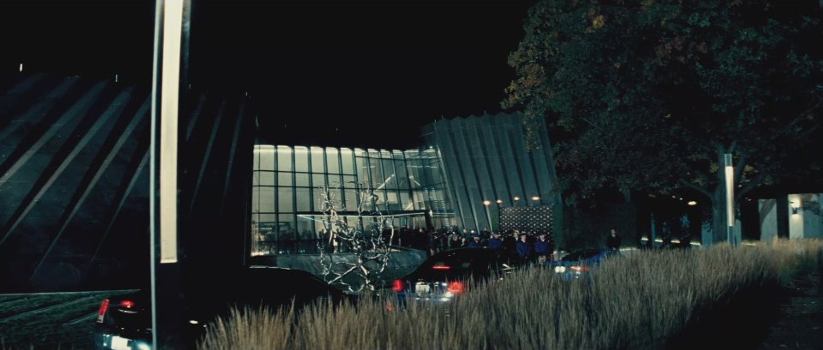 Фильм Бэтмен против Супермена: На заре справедливости смотреть в хорошем качестве онлайн полностью на русском