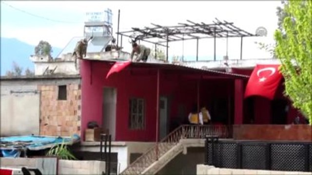 Şehit Jandarma Astsubay Kıdemli Üstçavuş Halit Halal'ın Baba Evinde Yas Var