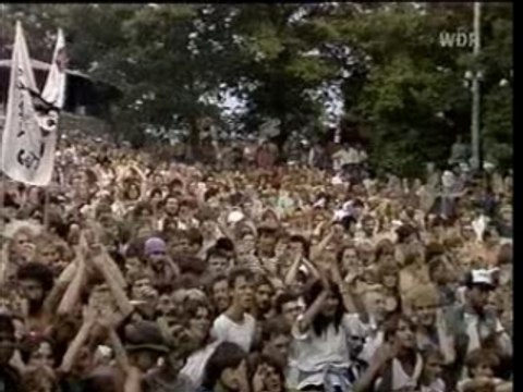 Stray Cats - Rockabilly - Something's Wrong With My Radio