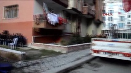 Jandarma Uzman Çavuş Emre Tunca'nın Baba Evine Ateş Düştü