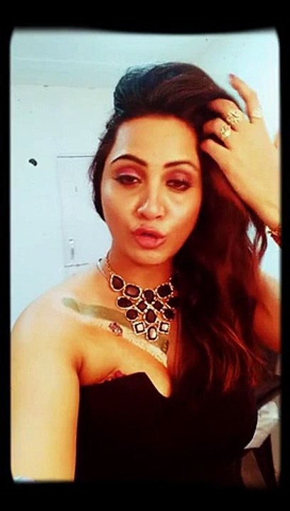 Arshi Khan Message For Shahid Afridi after Pakistan Lost match against India
