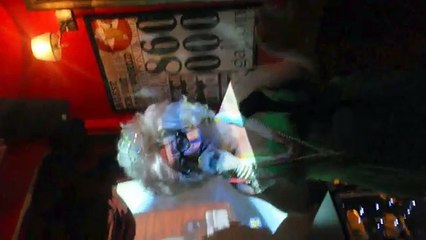 MADAM MARİKA İNGİLTERE GAY BAR