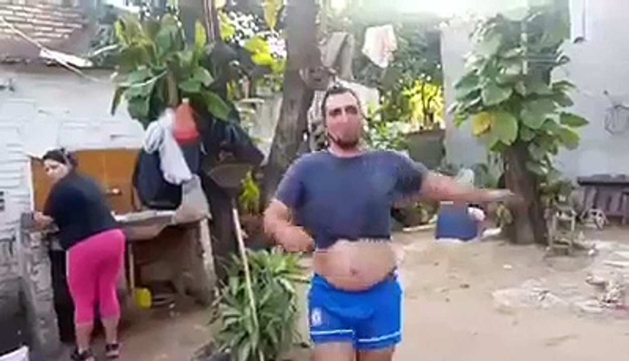 Papito, madreado