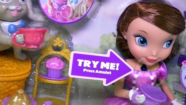 Sofia The First Tea Party Picnic Disney Junior Doll has 40+ Phrases - Play Doh Peppa Pig T