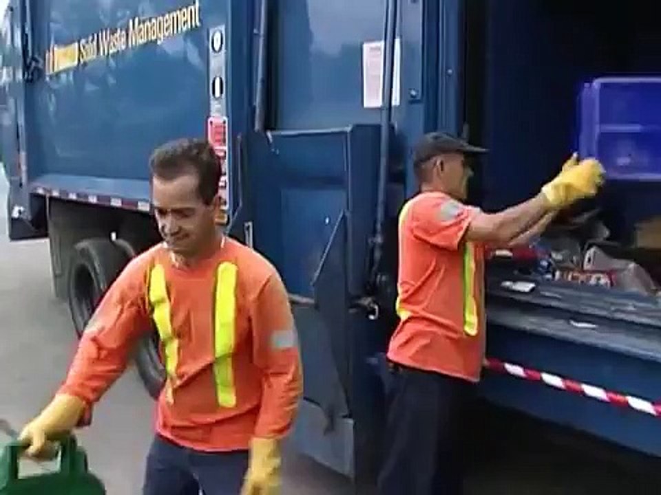 Mighty Machines Season 02 06 All About Recycling