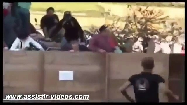 Videos Engraçados para rir - Não brinque com Touro - Cenas Engraçadas