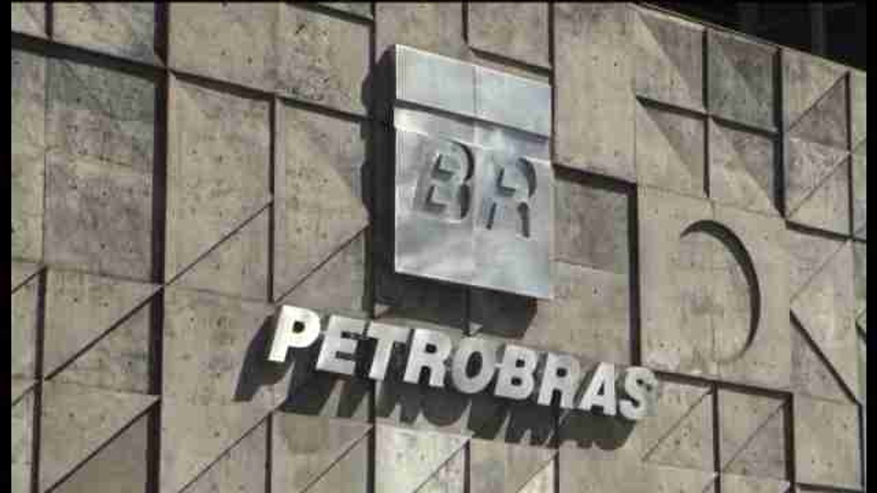 Petrobras sufrió pérdidas históricas en 2015