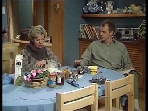 Neighbours ( 1985 ) E125