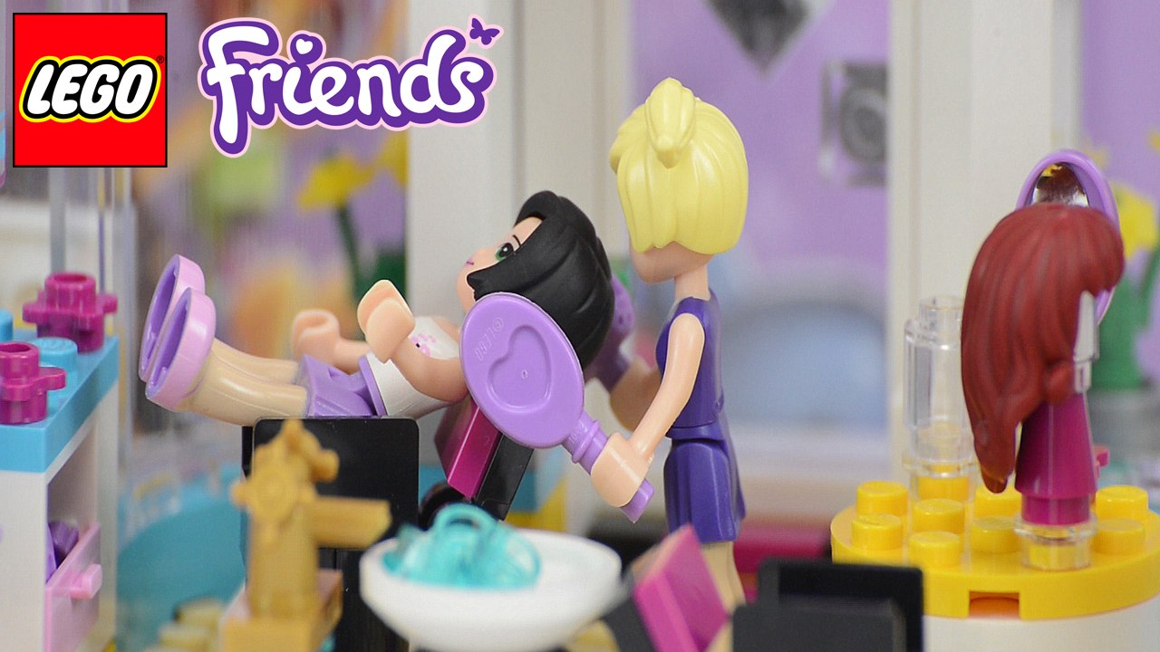 Lego Hair Cut -  Heartlake Hair Salon 41093 - Cut and Style Emma's hair