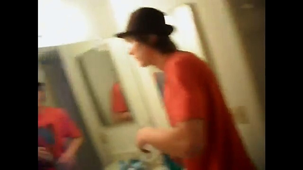 MTV Cribs: Goldfish Johnson