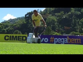 Télécharger la video: Bem-vinda, Seleção! Granja Comary recebe jogadores e comissão técnica