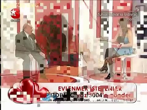 zuhal topal mini etek siyah çorap