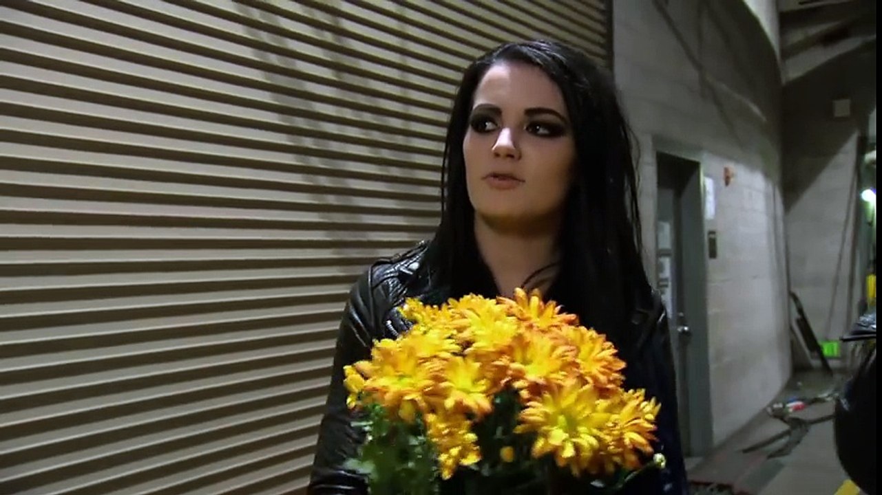 Paige complains to Alicia Fox that she can't stop arguing with Kevin  Total Divas, March 1, 2016