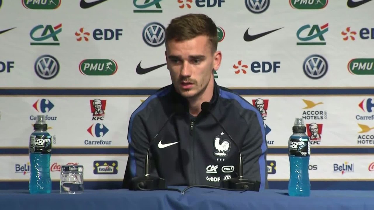 Foot - Attentats : Les Bleus solidaires de la Belgique