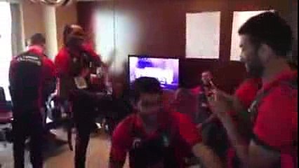 Chris Gayle Dances on Lahore Qalandar Song with Azhar Ali - +92087165101