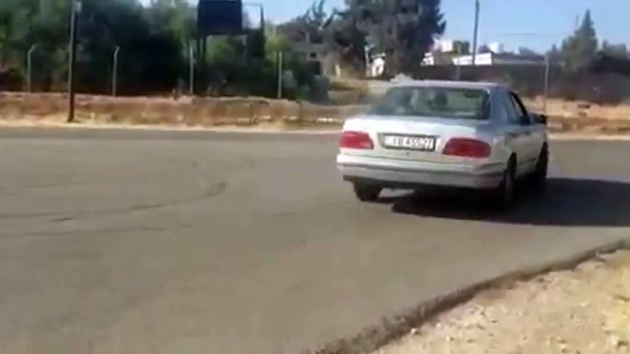 Mercedes e200 drifting