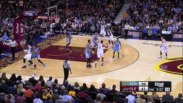 Jusuf Nurkic met un gros contre à LeBron James