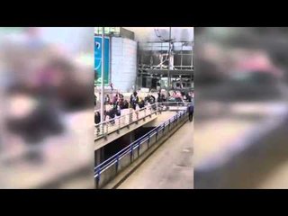 Dy shpërthime të fuqishme në aeroportin e Brukselit, raportohet për të plagosur