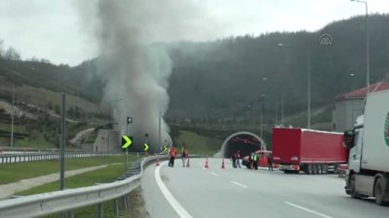 Bolu Dağı Tüneli'nde Yangın! Tünel Ulaşıma Kapandı