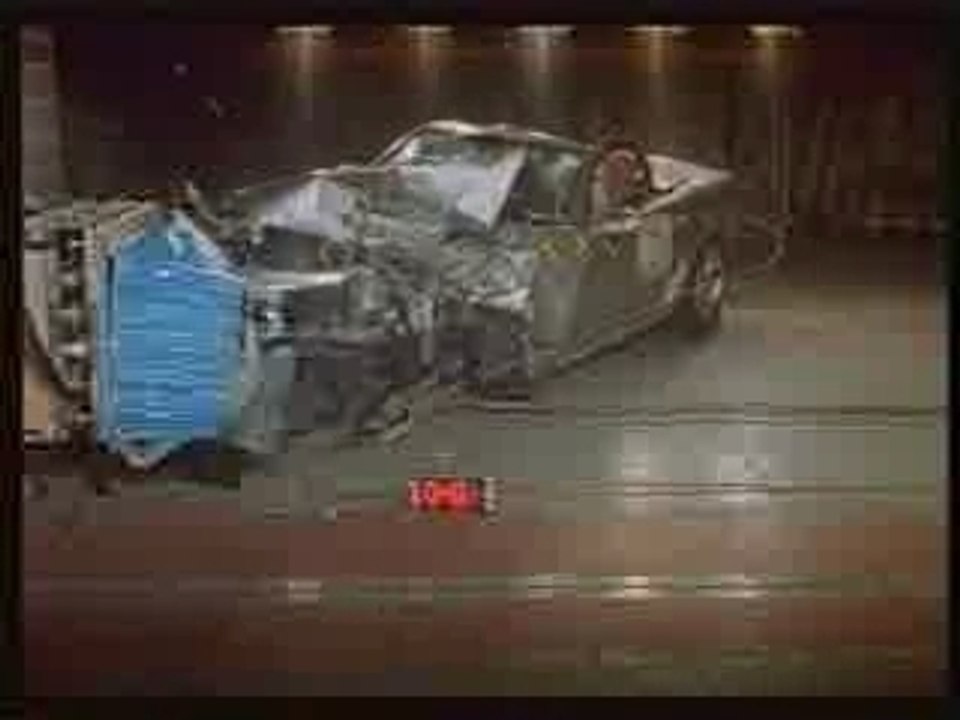 crash test mercedes benz slk200 kompressor euroncap (2002)