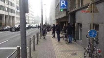 Brüksel Havalimanı'nda İki Patlama Meydana Geldi Metro İstasyonu