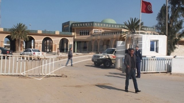 إعادة فتح معبر راس جدير و معبر الذهيبة وازن