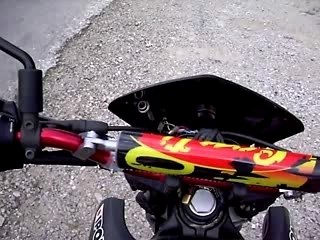 APRILIA A VENDRE laisser votre msn dans les comentaire !