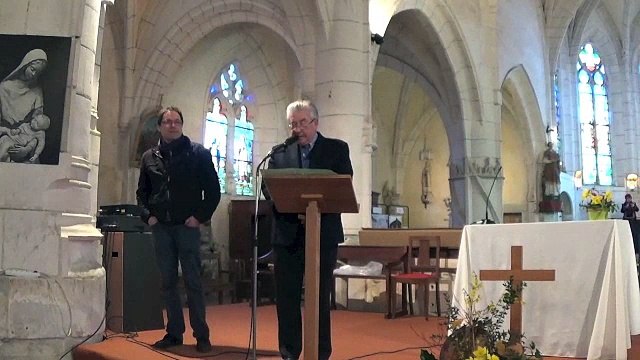 Chevannes : exposition de photos grands formats au coeur des peintures murales de Puisaye-Forterre