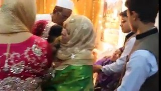 Desi Wedding Style by Karachi Walay