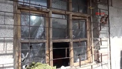 Adana Kapısız, Penceresiz, Sıvasız 2 Odada Yaşam Savaşı