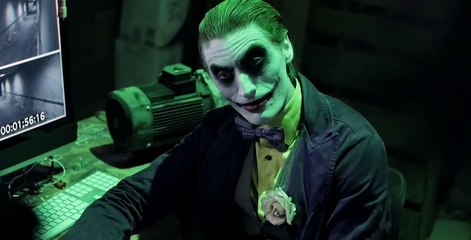 JOKER & HARLEY QUINN vs DEADPOOL & DOMINO - Super Power Beat Down (Episode 16) - Legendado