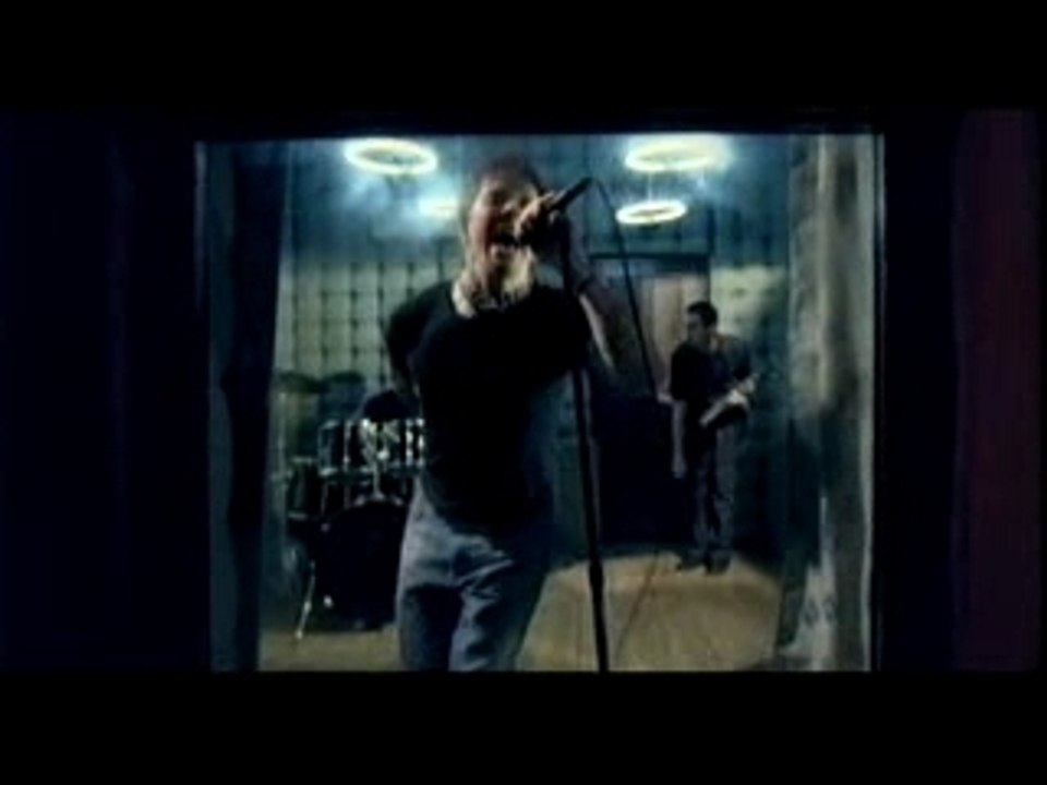 Evanescence - Bring me to life (clip)