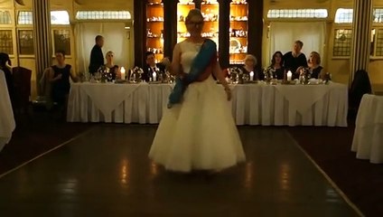 British Couple Dancing On ‘London Thumakda’ On Their Wedding Watch Video