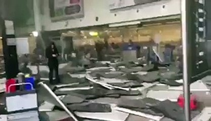 Attentat à Bruxelles  images à l'intérieur de l'aéroport