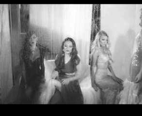 Ivana Visnjic with her friends (noir)