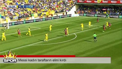 Messi kadın taraftarın elini kırdı