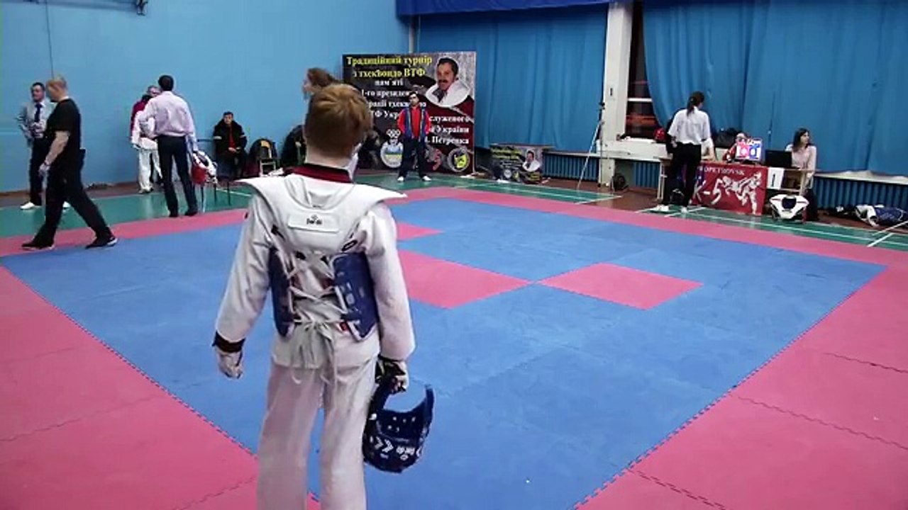 Традиційний турнір з тхеквондо День другий. Татамі А 380