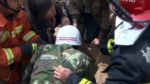 Strappata alla morte bambina di quattro anni cascata in un pozzo. Child rescued from deep hole