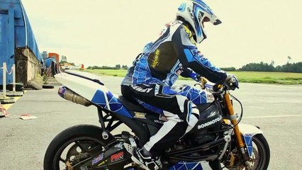 Stunt Riding - Drifting Motorbike