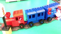 Peppa Pig Train Station Construction Set Duplo Lego Spiderman saves George Pig with Daddy