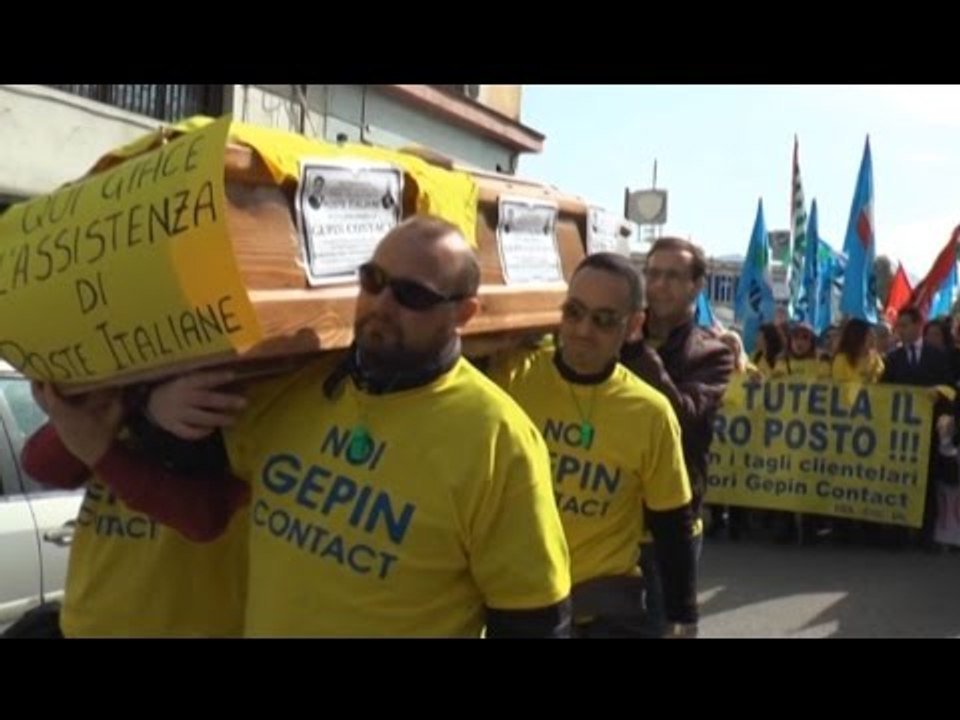 Napoli - Poste, Di Maio in corteo con i lavoratori Gepin (21.03.16)