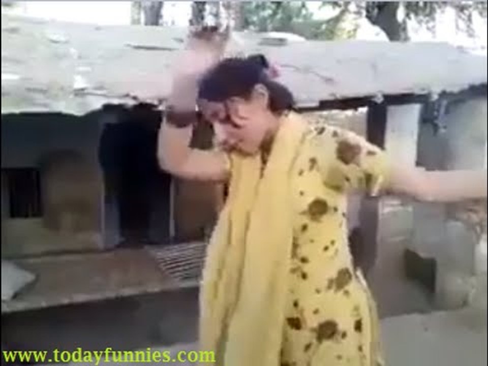 Desi Girls Are Dancing On The Sound Of Drums