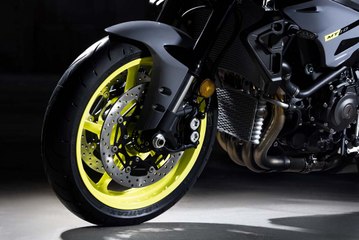 2016 YAMAHA MT 10 - is the one you've been waiting for. It's by far the most powerful MT ever created