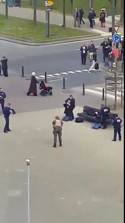 لحظة القبض على منفذي عمليات التفجيرات التي هزت بالعاصمة البلجيكية