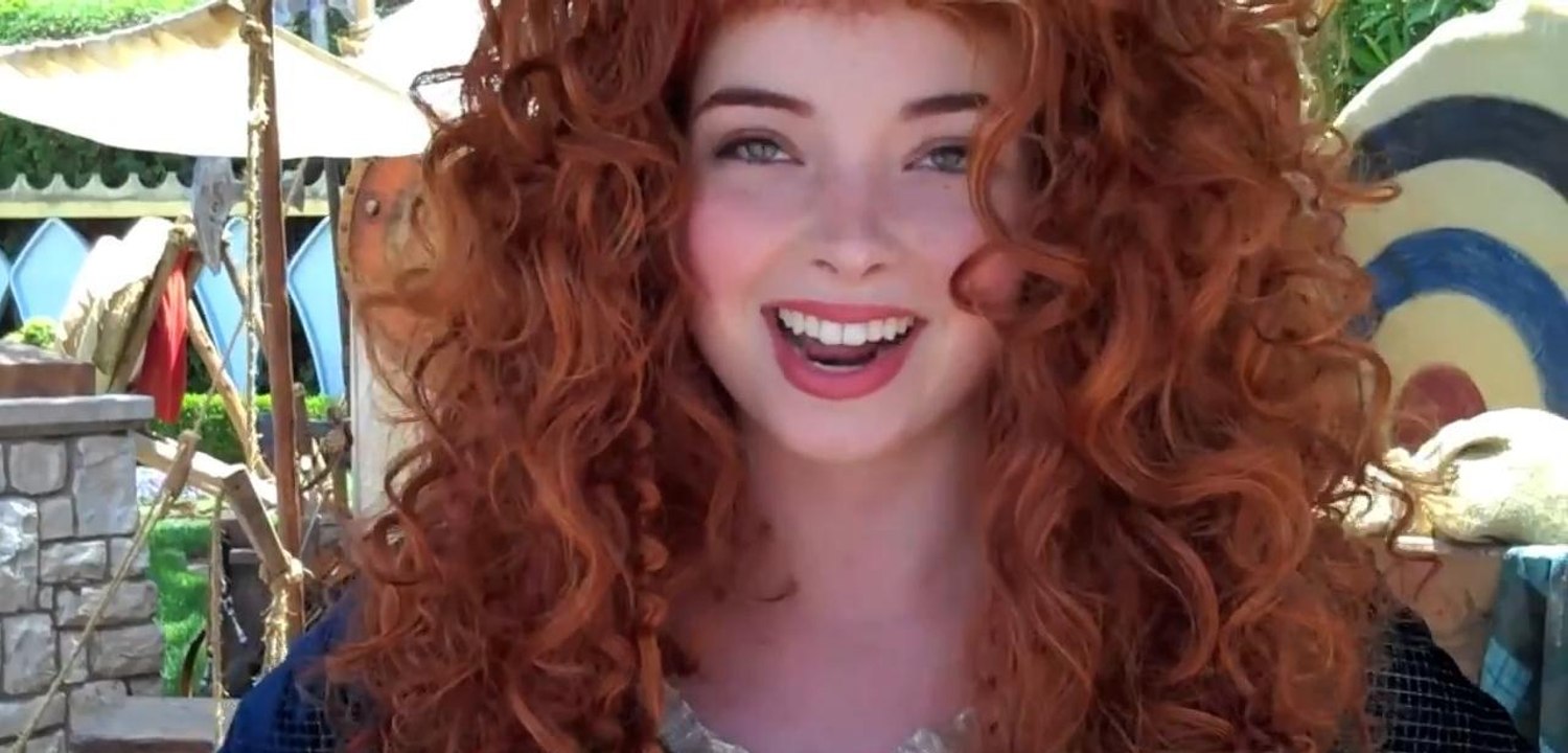 MEETING PRINCESS MERIDA - Disneyland